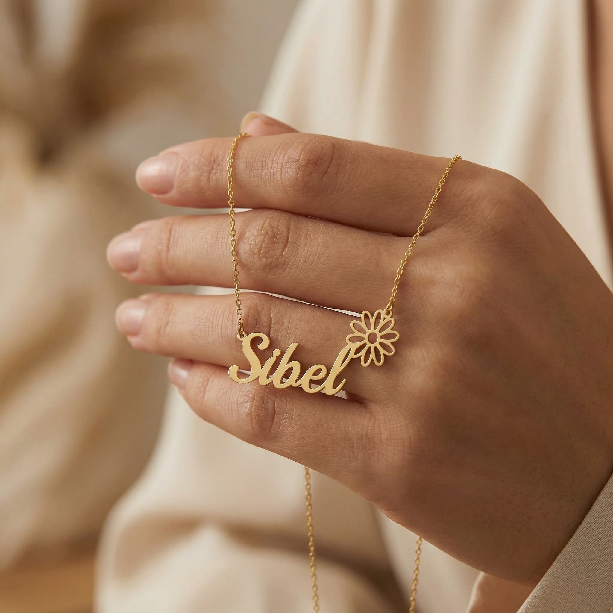 Papatya Detaylı İsimli 925 Ayar Gümüş Kolye